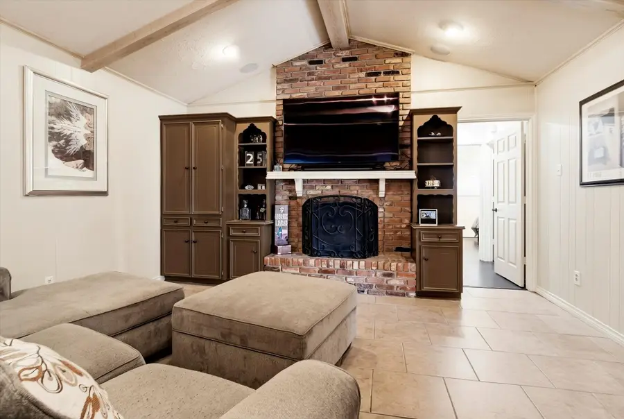 4005 Kerr Circle, Farmers Branch, TX 75244 - Image #3