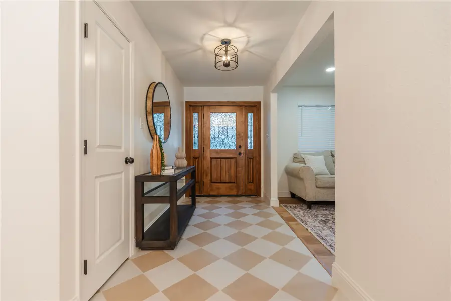 47 Bounty Road W, Benbrook, TX 76132 - Image #2