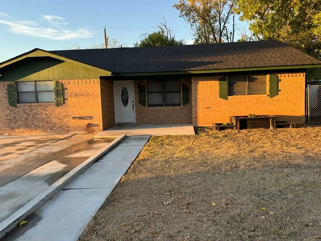 4403 Edgewood Drive, Brownwood, TX 76801 - Image #1