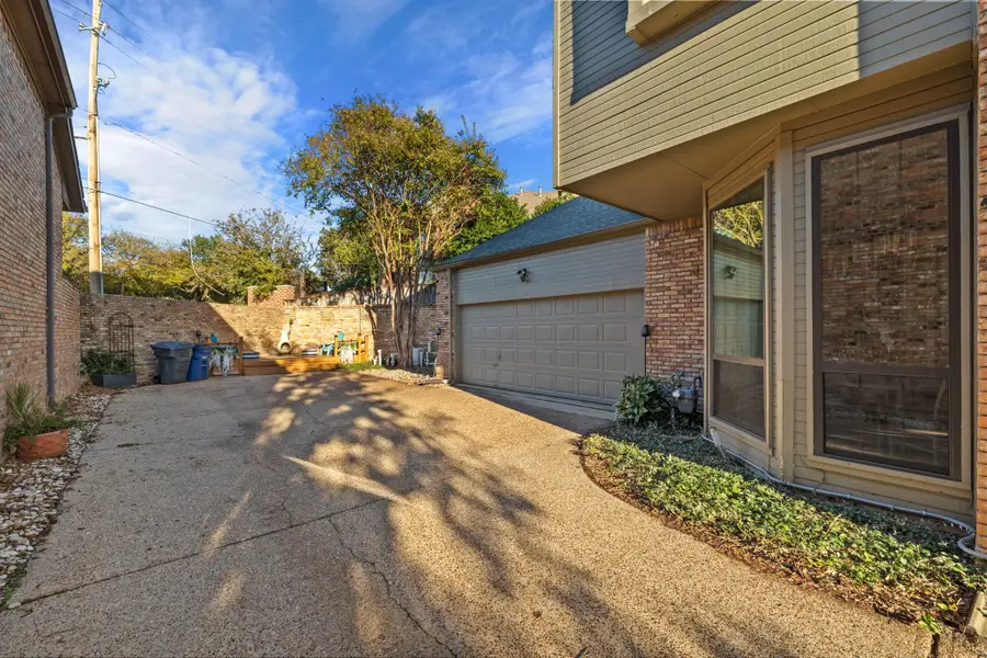 4134 Crossing Lane, Dallas, TX 75220 - Image #2