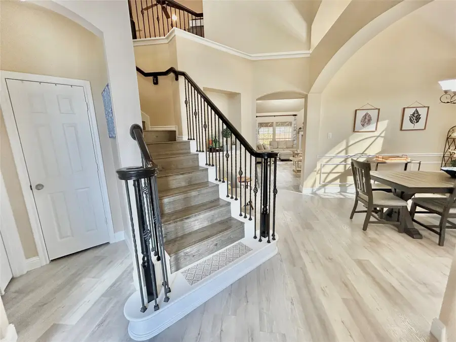 2122 Trickling Creek Drive, Garland, TX 75041 - Image #2