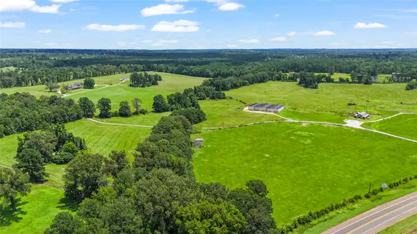 10864 W State Highway 64, Overton, TX 75684