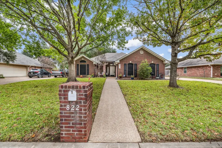 822 Crested Butte Drive, Hewitt, TX 76643 - Image #3