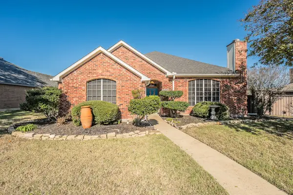 4425 Maple Shade Avenue, Sachse, TX 75048