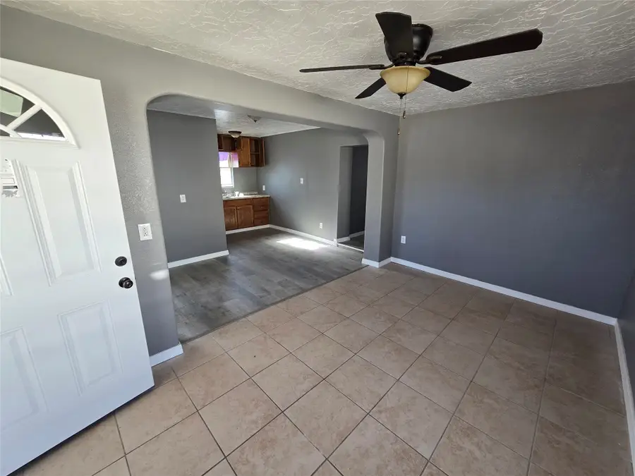 309 NE 4th Street, Andrews, TX 79714 - Image #3