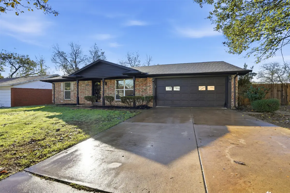 3848 Oak Haven Drive, Forest Hill, TX 76119 - Image #1