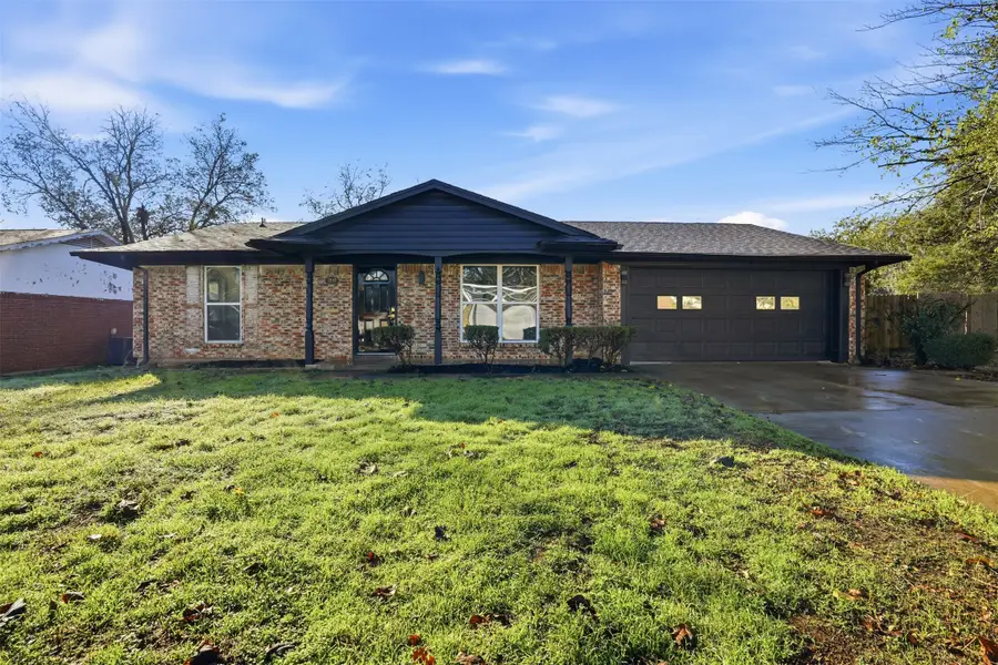 3848 Oak Haven Drive, Forest Hill, TX 76119 - Image #3