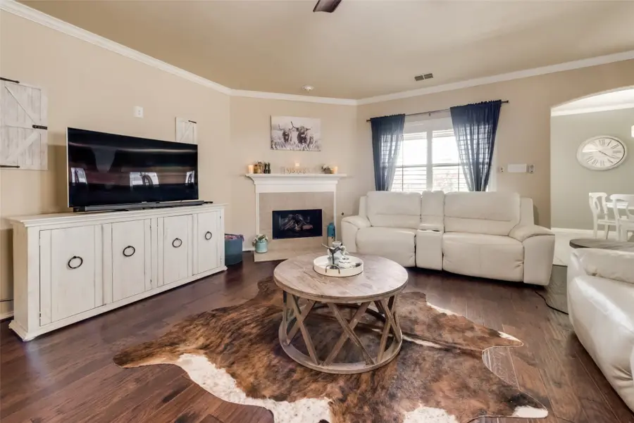 3806 Laurel Crossing Drive, Rockwall, TX 75032 - Image #2