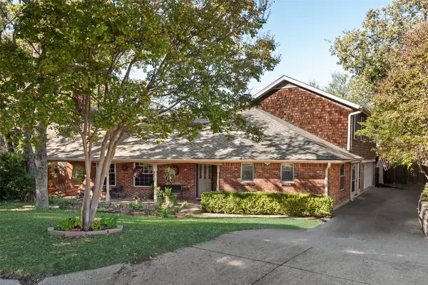 1719 Autumn Lane, Arlington, TX 76012