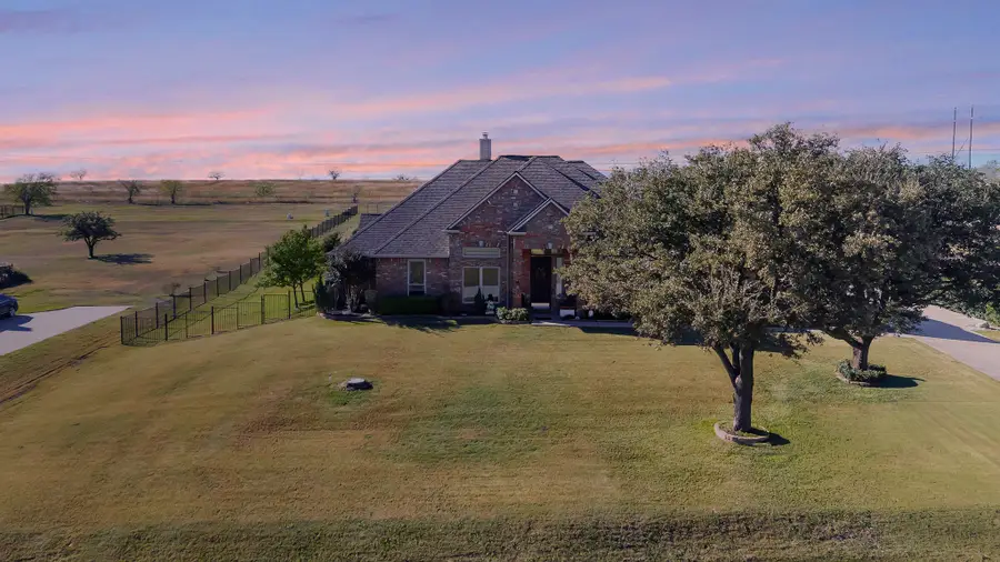 10709 Los Rios Drive, Fort Worth, TX 76179 - Image #2