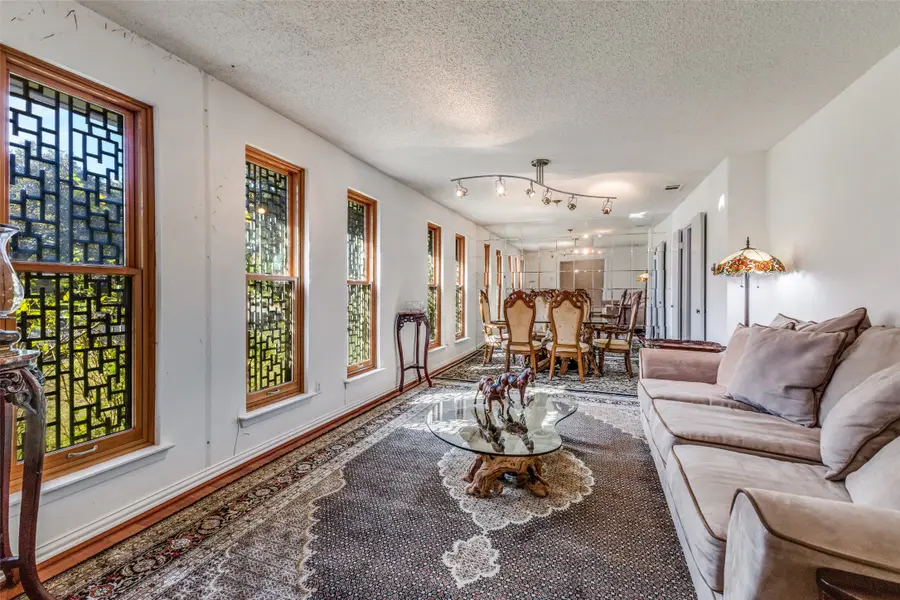 2271 Homeway Circle, Dallas, TX 75228 - Image #3