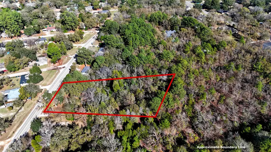 905 W Cayuga Drive, Athens, TX 75751 - Image #2