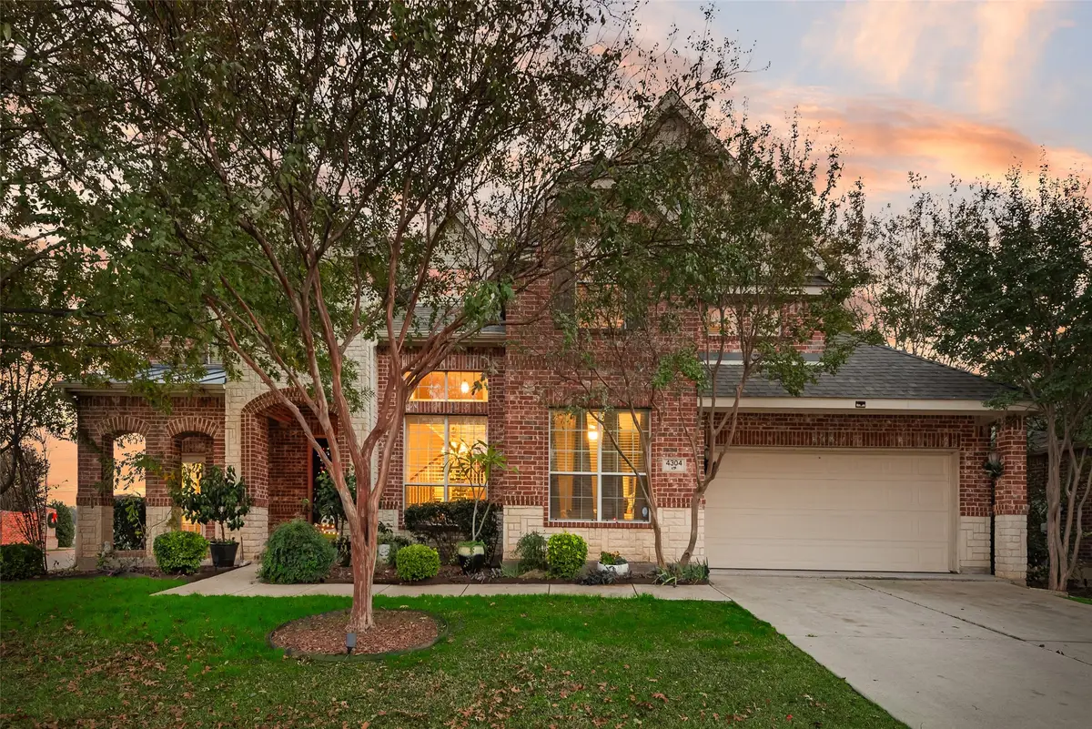 4304 Lone Oak Drive, Mansfield, TX 76063 - Image #1