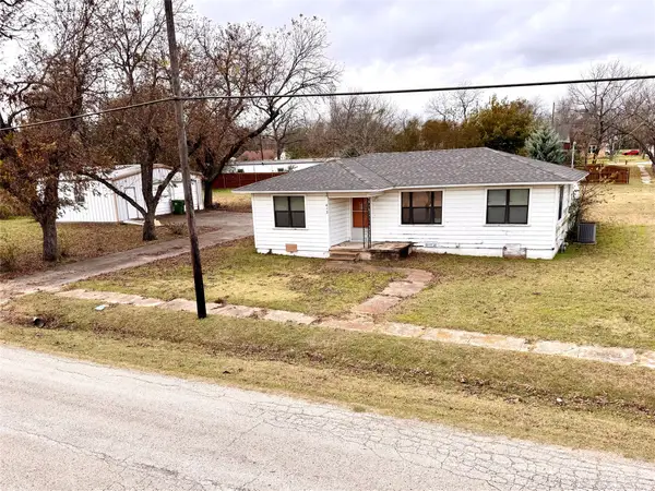 413 N Washington Street, West, TX 76691