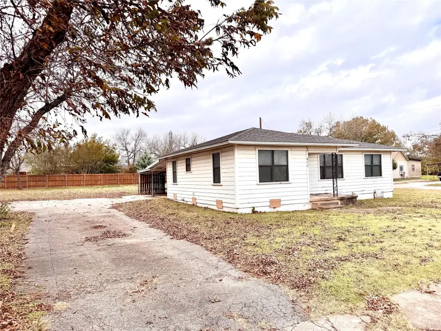 413 N Washington Street, West, TX 76691 - Image #3