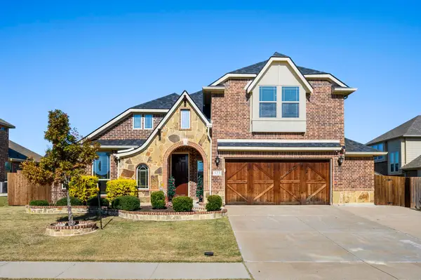 523 Stillwater Drive, Waxahachie, TX 75165