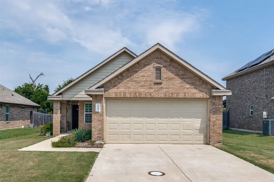 3504 Robin Road, Ennis, TX 75119 - Image #2