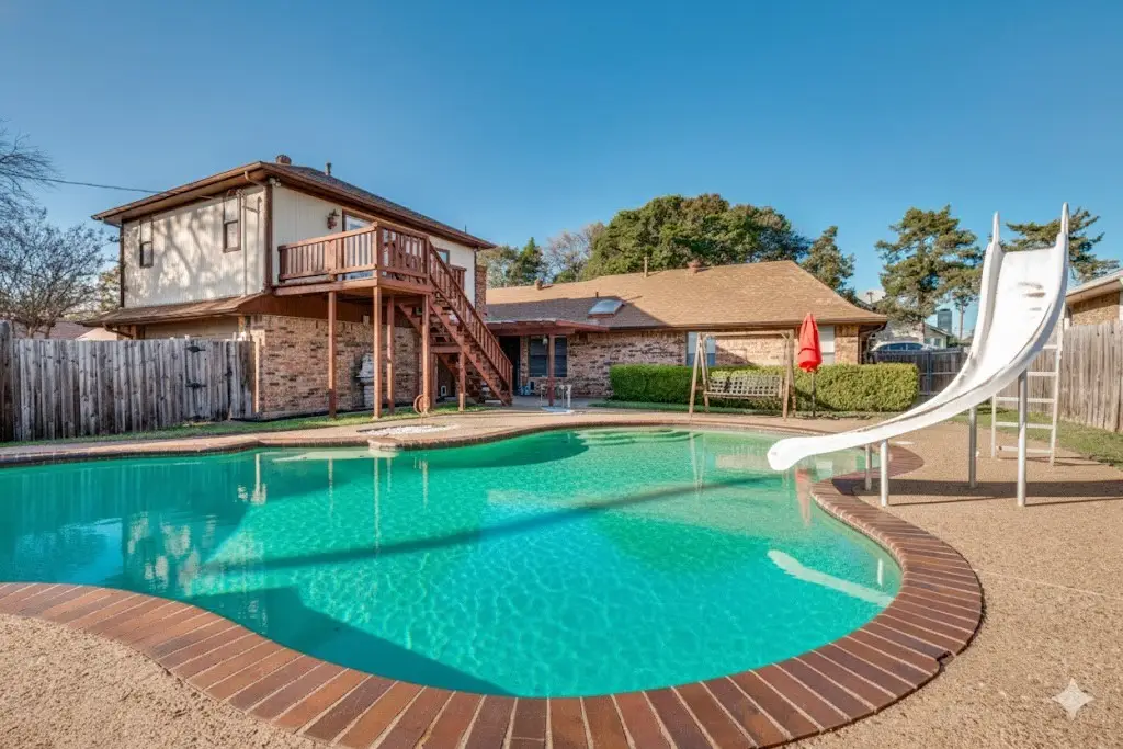 322 Meadowlark Lane, Duncanville, TX 75137 - Image #1