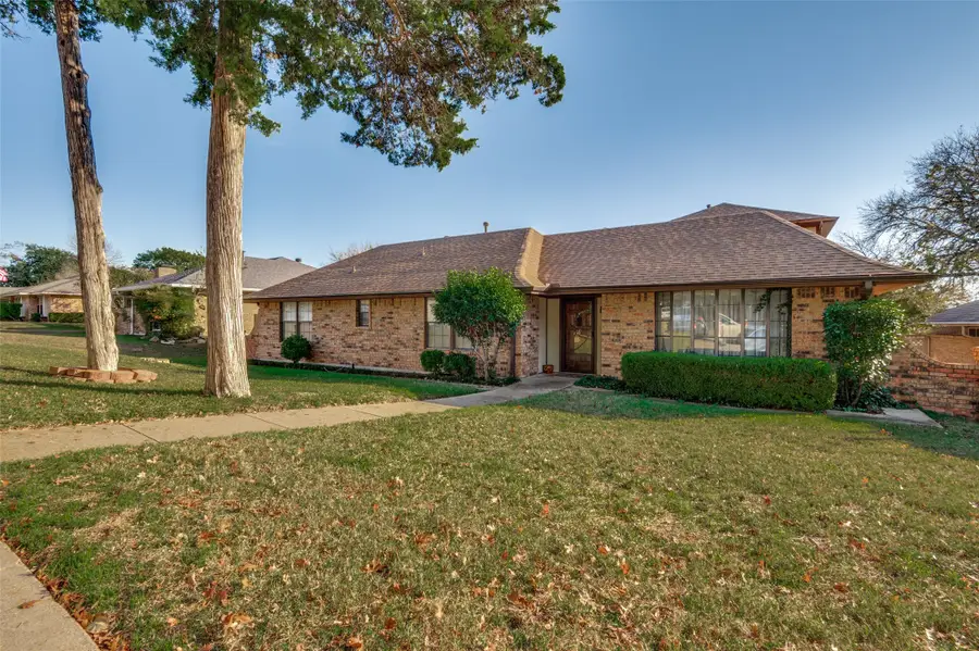 322 Meadowlark Lane, Duncanville, TX 75137 - Image #3