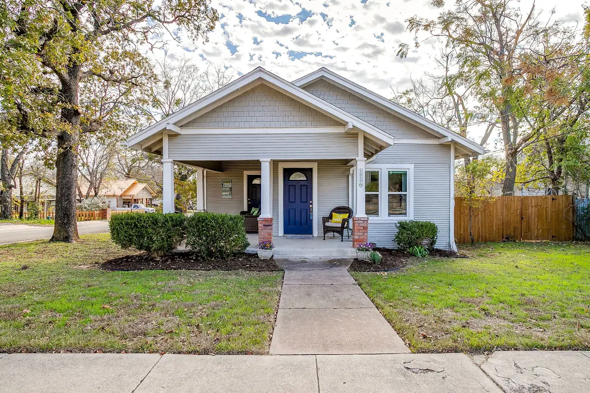 116 E Akard Street, Weatherford, TX 76086 - Image #1