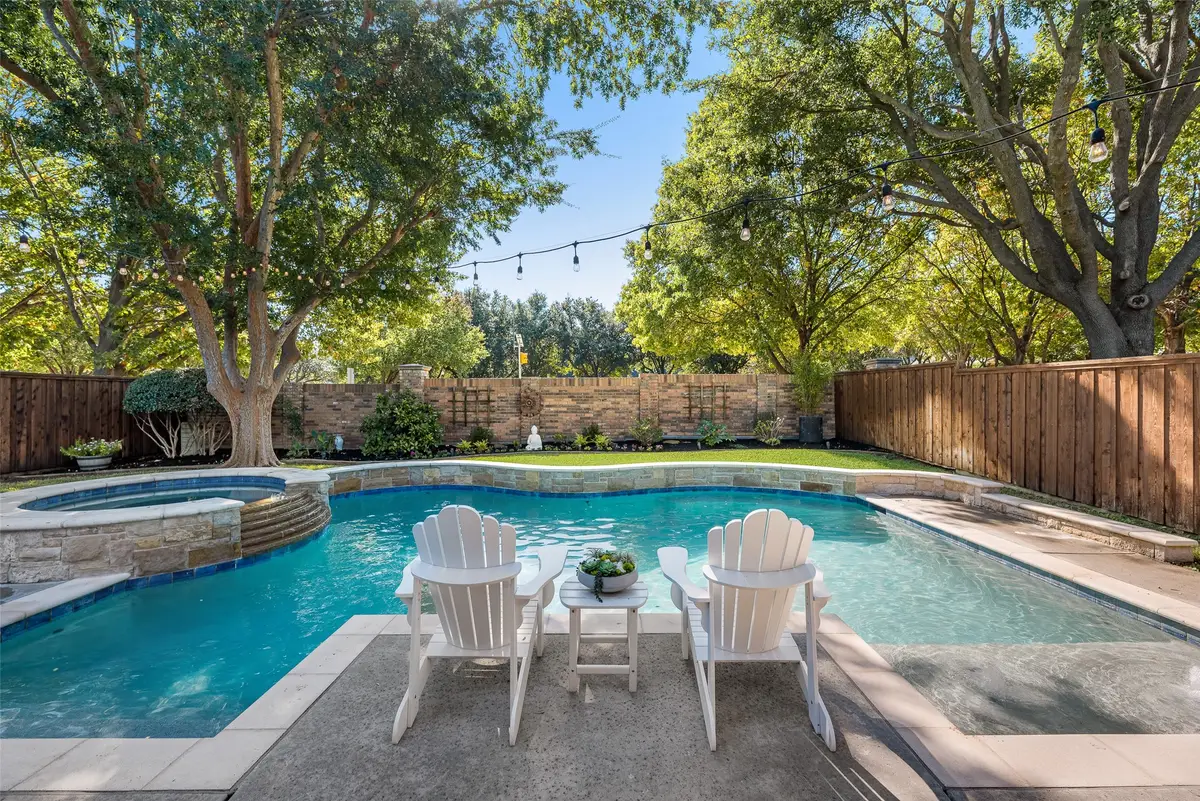 3909 Sharondale Drive, Flower Mound, TX 75022 - Image #1