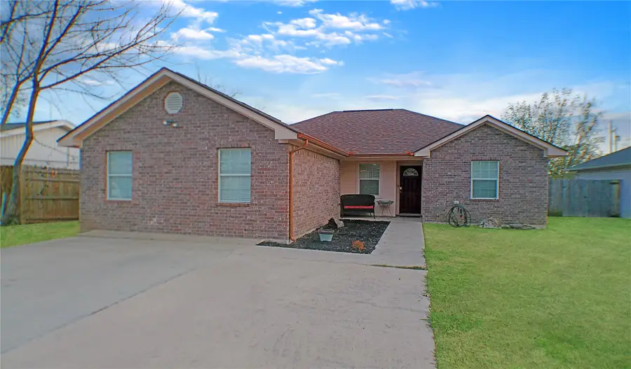 1806 SE 15th Street, Mineral Wells, TX 76067 - Image #3