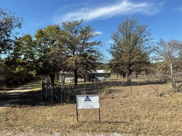 125 Rock Salt Court, Springtown, TX 76082