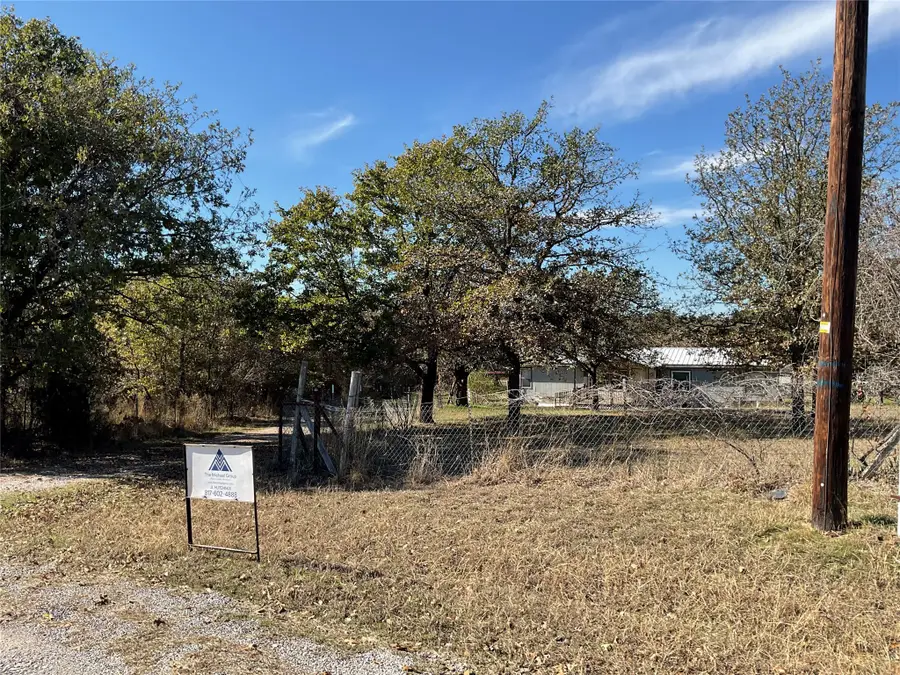 125 Rock Salt Court, Springtown, TX 76082 - Image #2