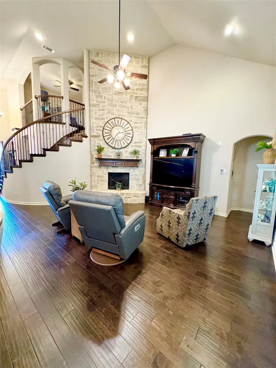 1612 Scarlet Crown Drive, Fort Worth, TX 76177 - Image #3