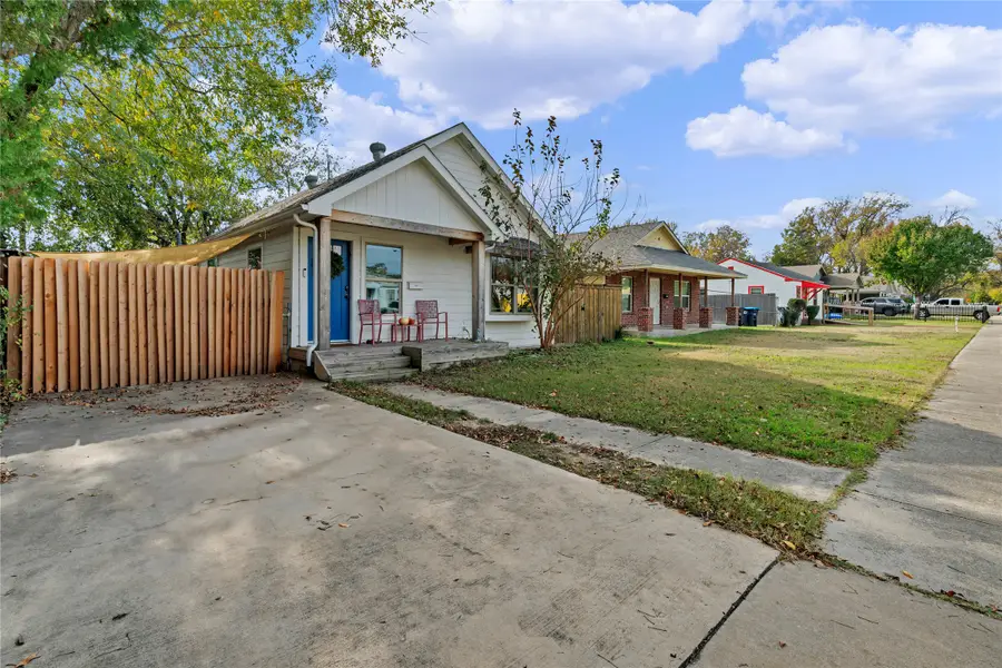 1828 Portland Avenue, Fort Worth, TX 76102 - Image #2
