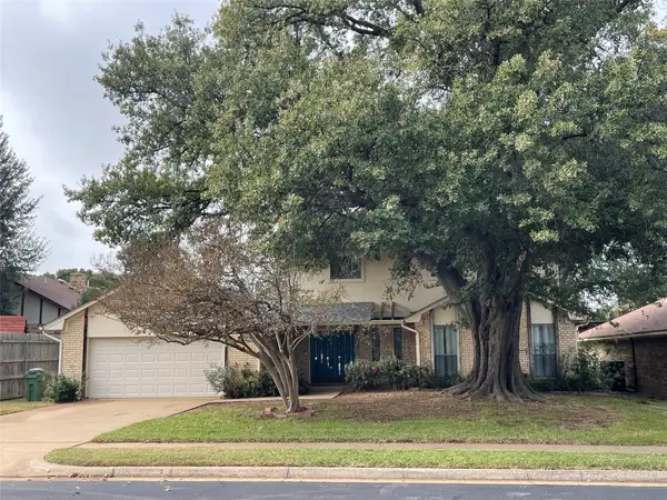 3237 Sapphire Street, Bedford, TX 76021