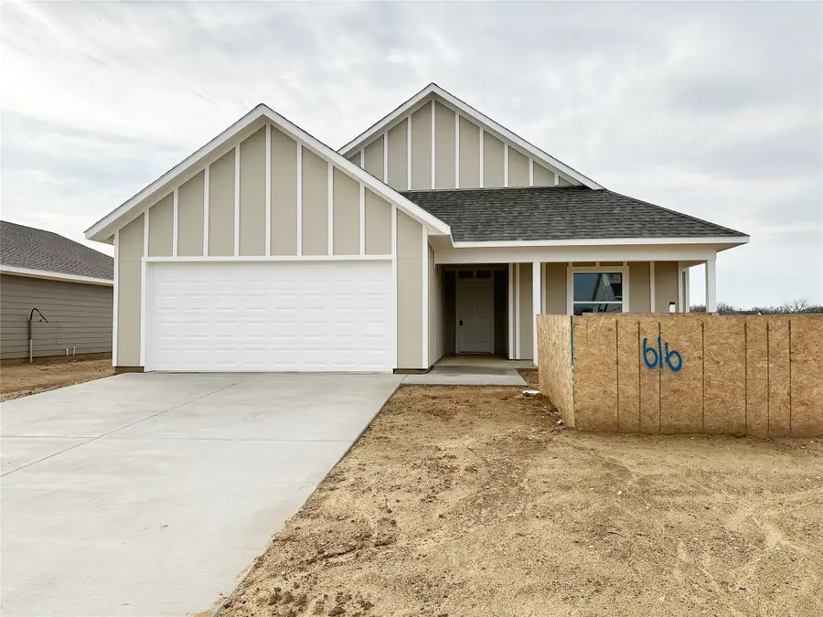 616 Crockett Drive, Cleburne, TX 76033 - #2