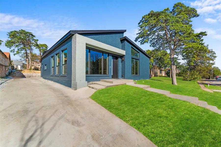 1203 Forester Drive, Dallas, TX 75216 - Image #2