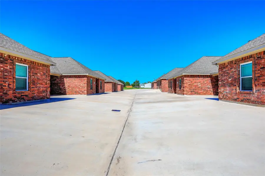 455 Neals Hill Road, Oak Ridge, TX 76240 - Image #2