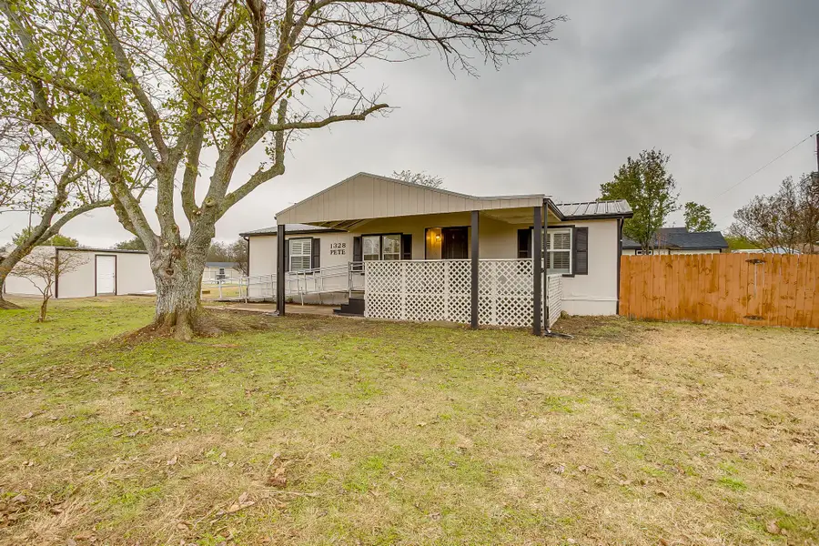 1328 Pete Drive, Willow Park, TX 76008 - Image #2