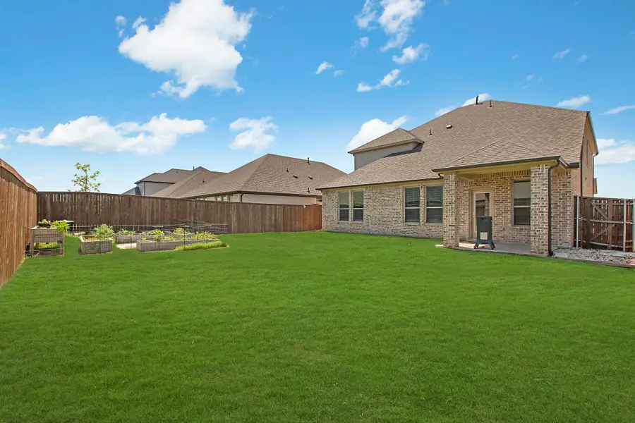 367 Oak Creek Drive, Lavon, TX 75166 - Image #2