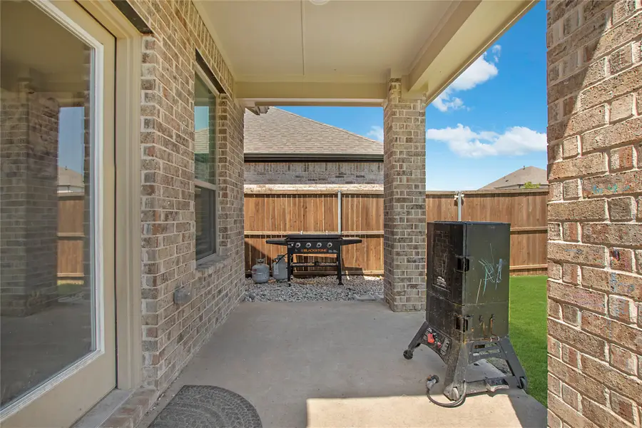 367 Oak Creek Drive, Lavon, TX 75166 - Image #3