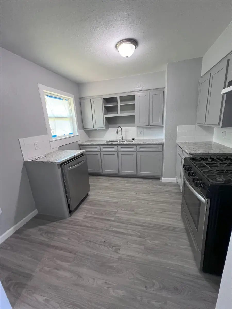 4025 Eastland Street, Fort Worth, TX 76119 - Image #3