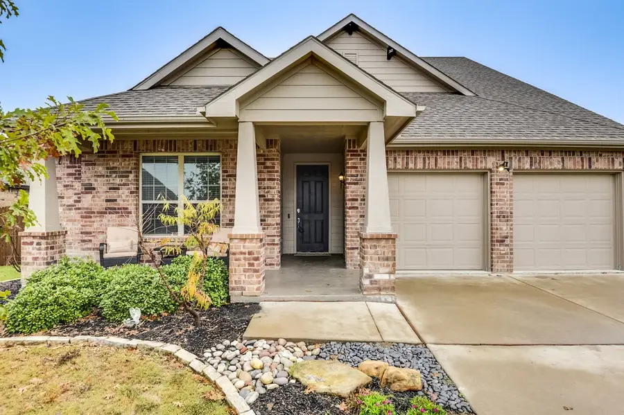 216 Bay, Waxahachie, TX 75165 - Image #2