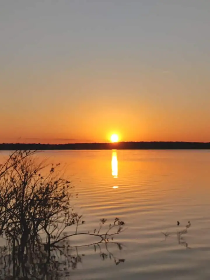 546 Jay Street, Shady Shores, TX 76208 - Image #2