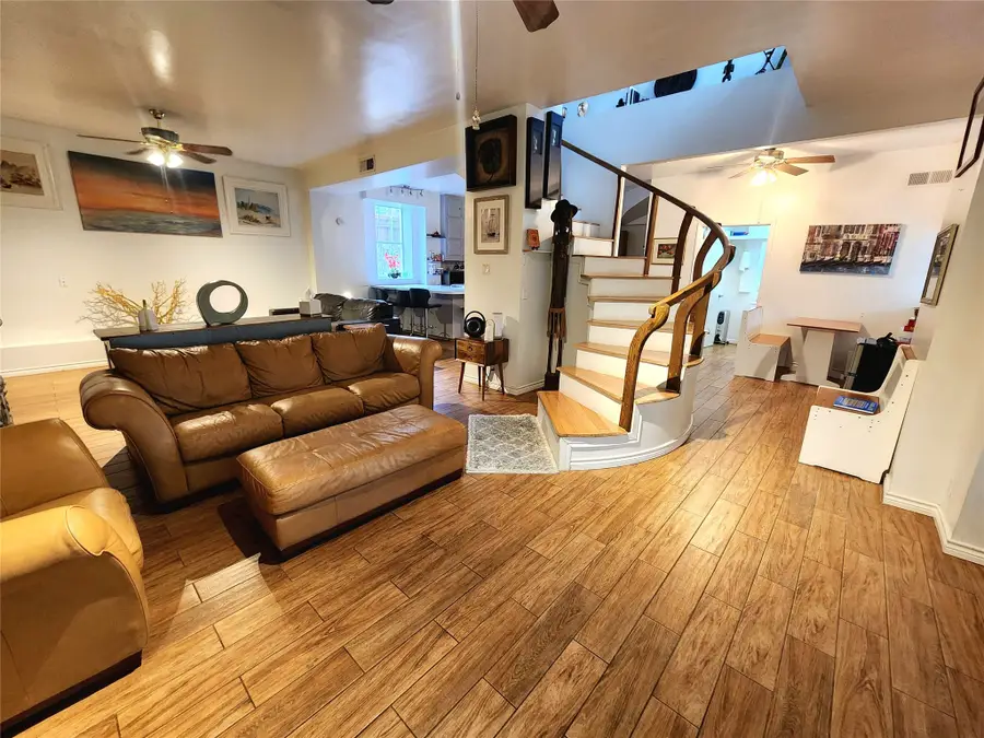 546 Jay Street, Shady Shores, TX 76208 - Image #3