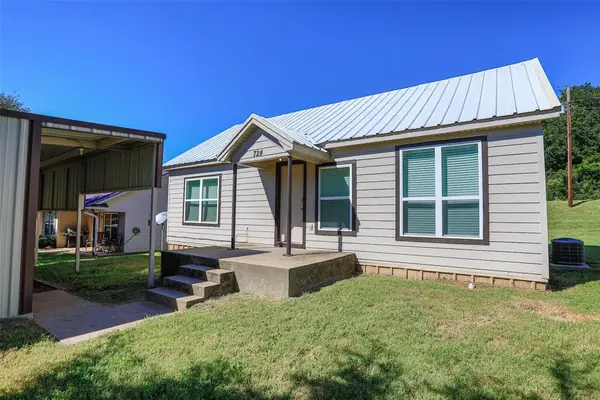 724 Rocky Ridge Flatts Road, Oak Ridge, TX 76240