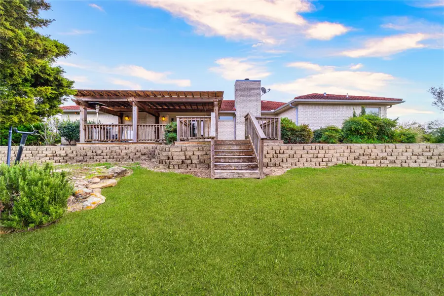 143 Mach Road, Ennis, TX 75119 - Image #3