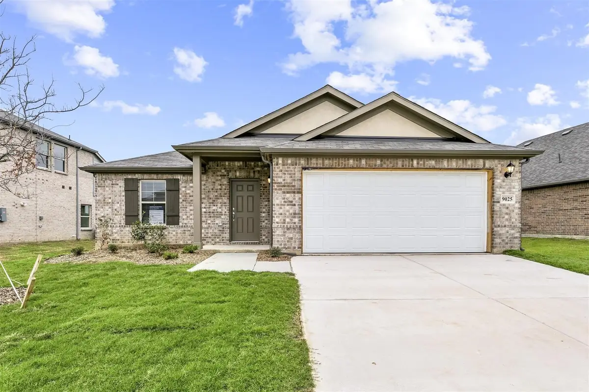 9025 Flying Eagle Lane, Fort Worth, TX 76131 - Image #1