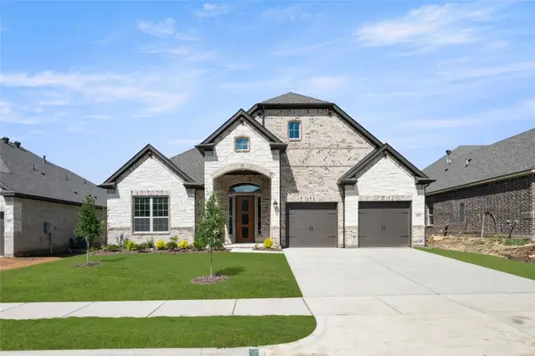413 Daybreak Drive, Waxahachie, TX 75167
