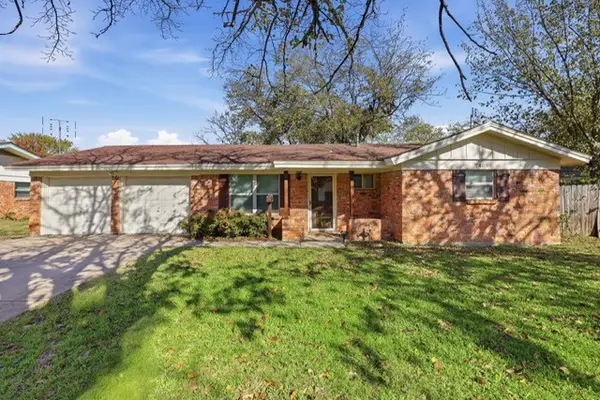 7409 Deaver, North Richland Hills, TX 76180