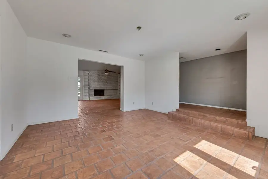 6639 Winterwood Lane, Dallas, TX 75248 - Image #3