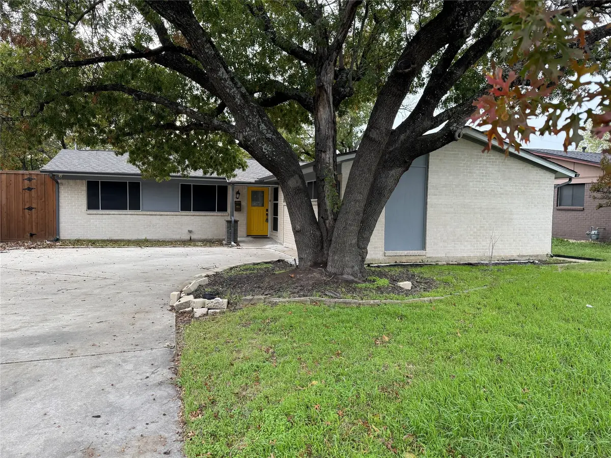 2847 W Rochelle Road, Irving, TX 75062 - Image #1