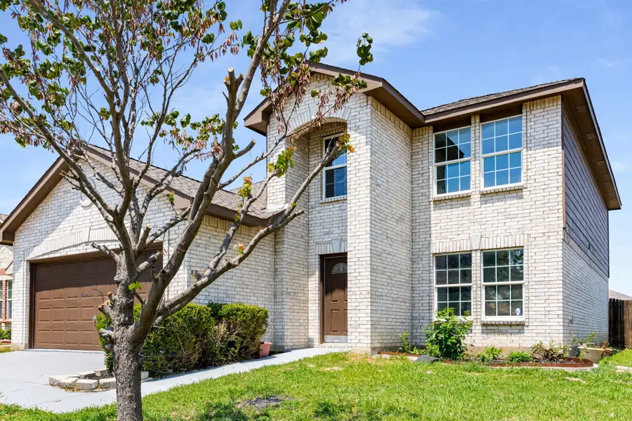 4529 Martingale View Lane, Fort Worth, TX 76244 - Image #2