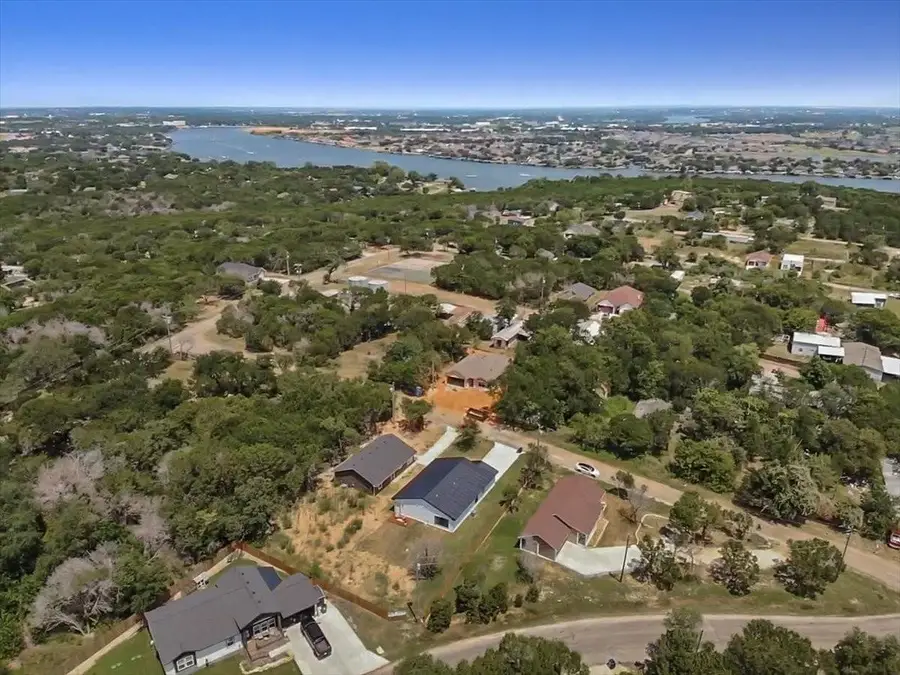 3612 Broken Bow Drive, Granbury, TX 76048 - Image #3